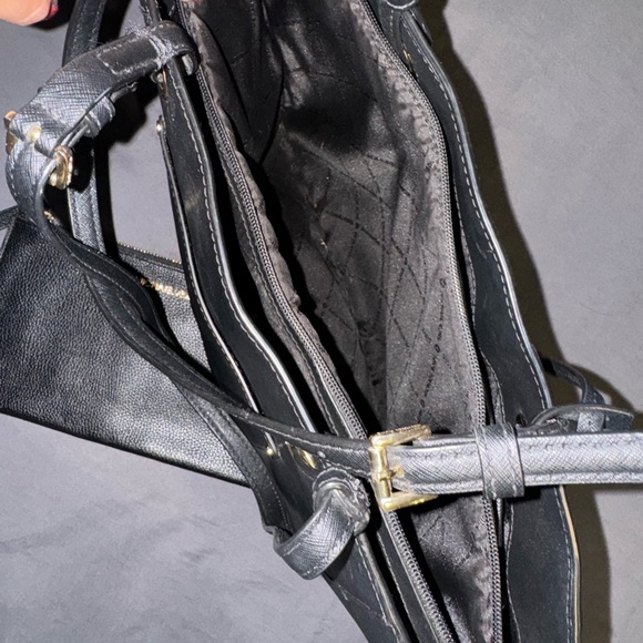 Michael Kors tote - Picture 4 of 6